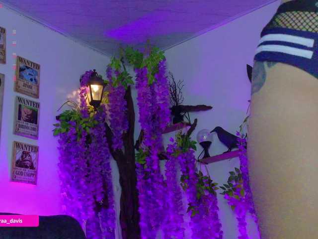 Zaradavis live cam on BongaCams