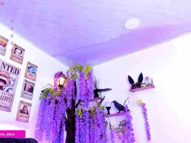 zaradavis's live room