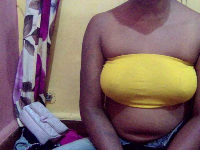 valeria223's BongaCams show and profile