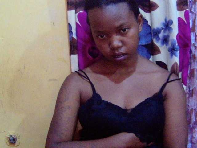 valeria223's BongaCams show and profile