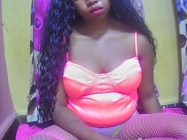 valeria223 live webcam show