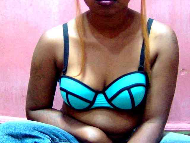 valeria223 webcam
