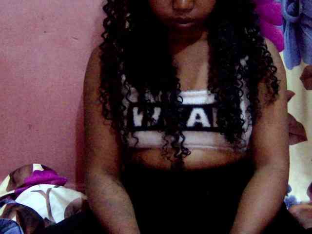 valeria223 Live Webcam on BongaCams