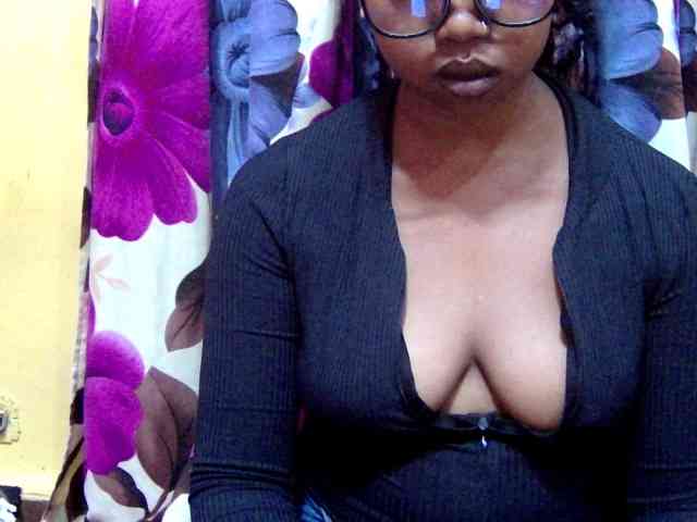 valeria223 webcam