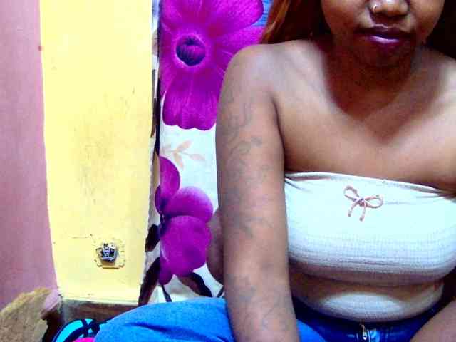 valeria223 webcam