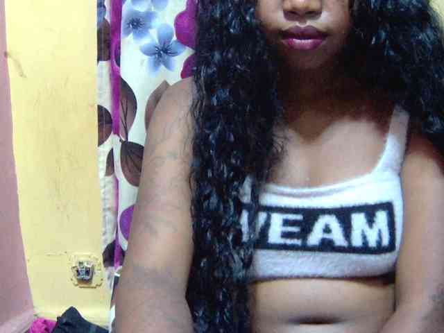 valeria223 webcam