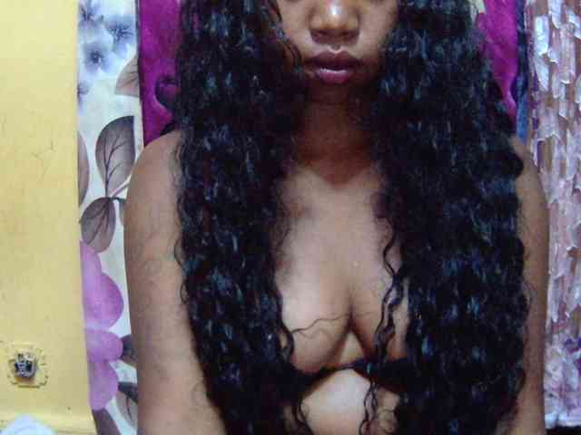 valeria223 webcam