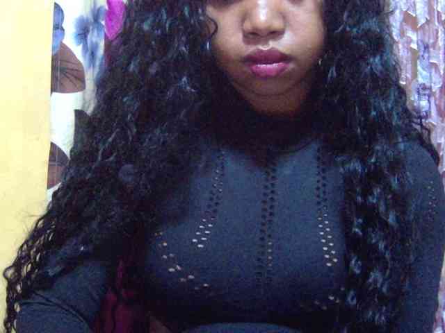 valeria223 webcam