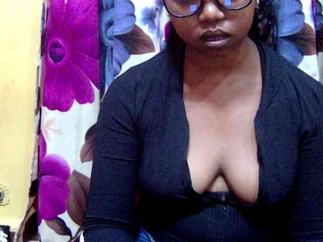 valeria223 webcam