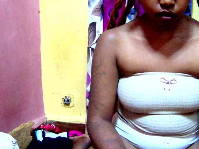 valeria223 webcam