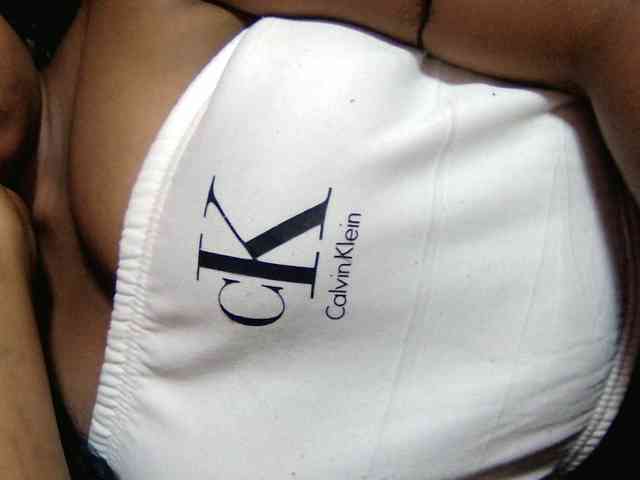 valeria223 Live Webcam on BongaCams