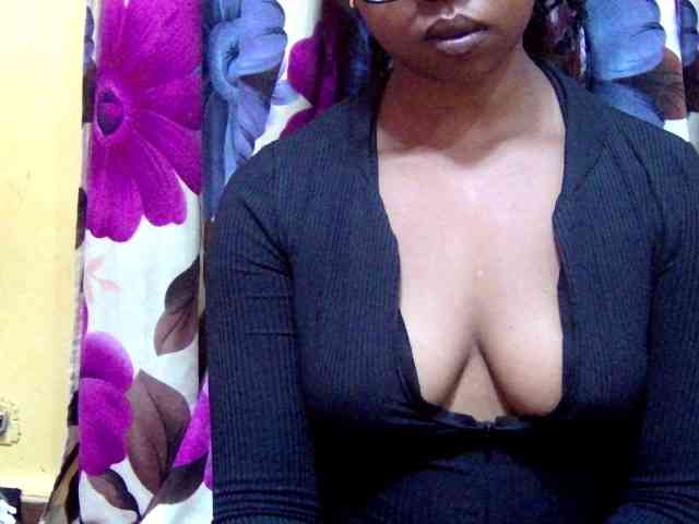 valeria223 webcam