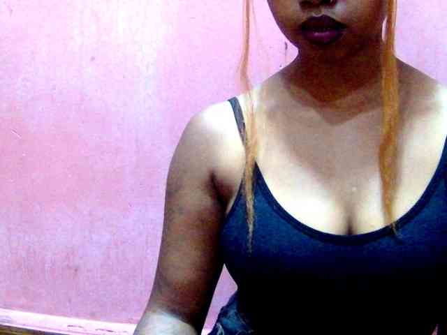 valeria223 webcam