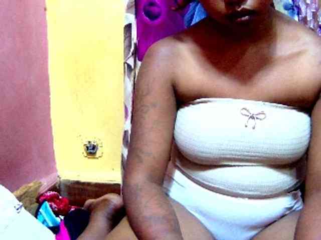 valeria223 webcam