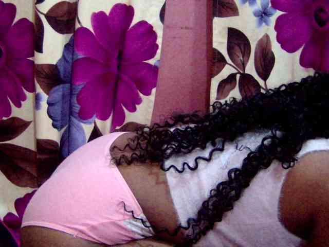 valeria223 webcam