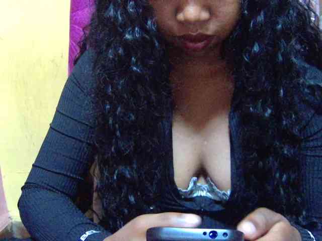 valeria223 webcam