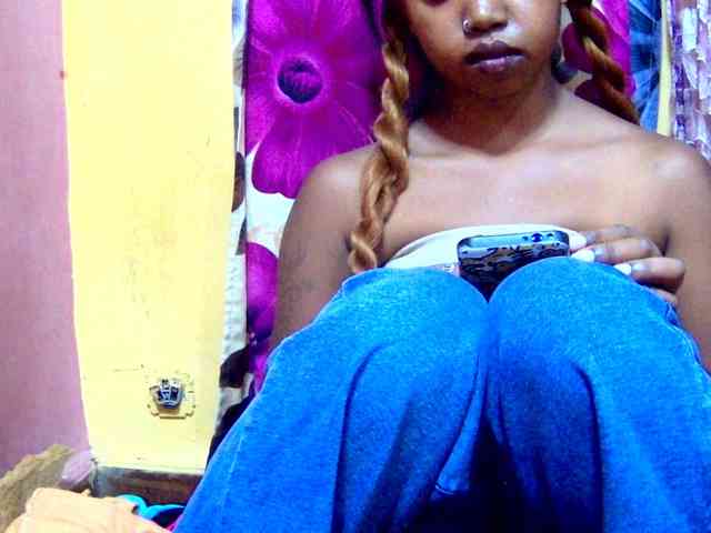valeria223 webcam