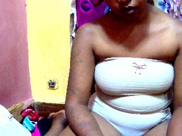 valeria223 webcam