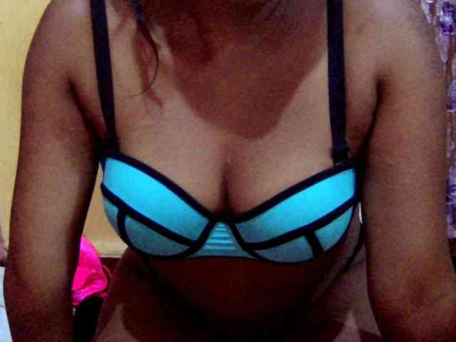 valeria223 webcam