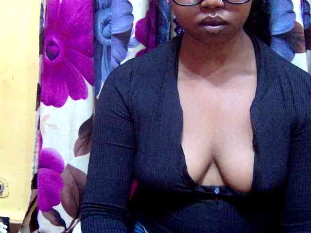 valeria223 webcam