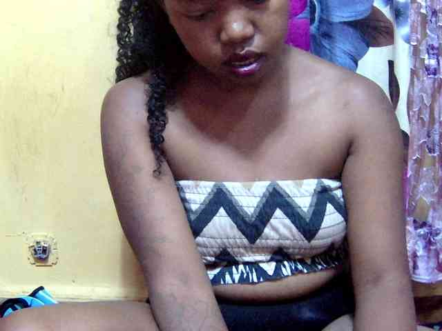 valeria223 webcam
