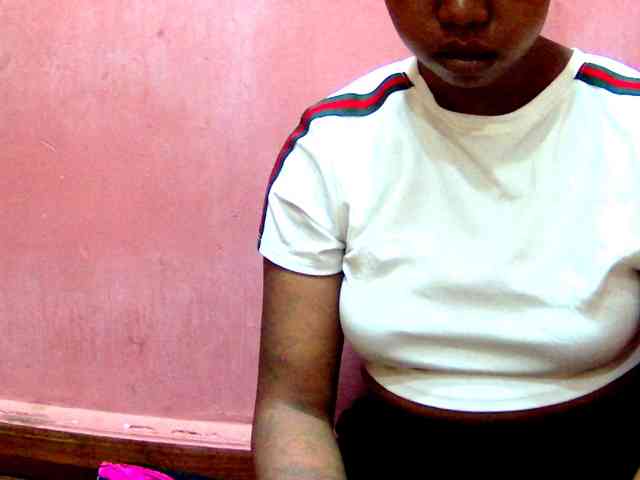 valeria223 webcam