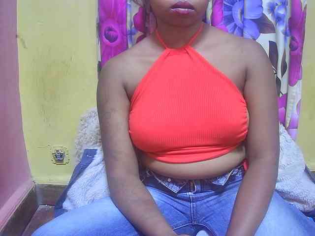 valeria223 webcam