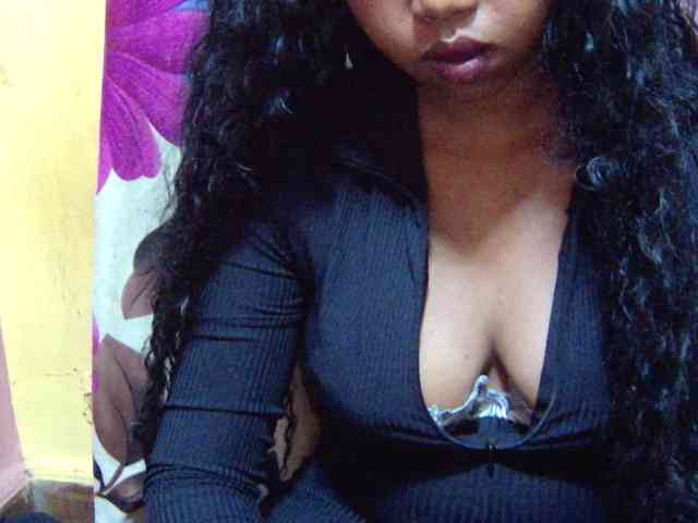 valeria223 webcam