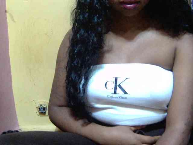 valeria223 webcam