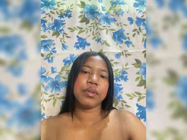 lesly11 webcam