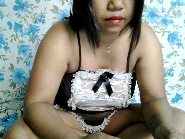 lesly11 webcam