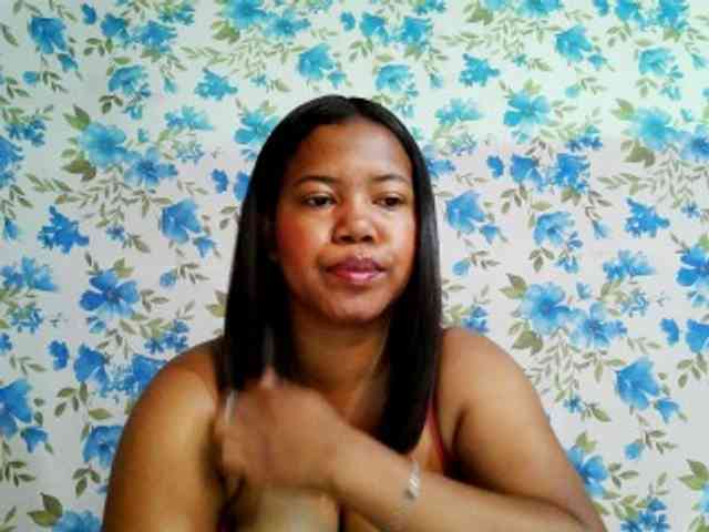lesly11 webcam