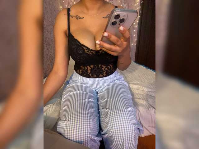 Lollypopp505 live cam on BongaCams