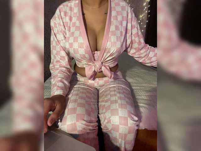 Lollypopp505 live cam on BongaCams