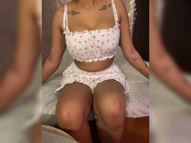Lollypopp505 live cam on BongaCams