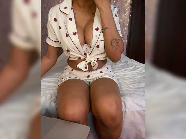 Lollypopp505 live cam on BongaCams