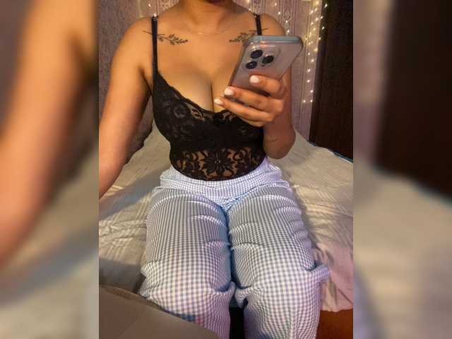 Lollypopp505 live cam on BongaCams