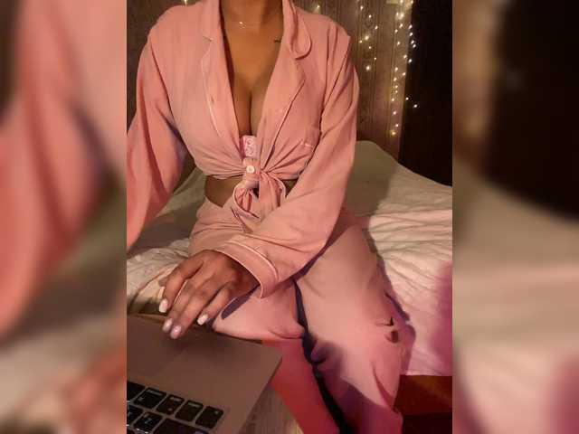 Lollypopp505's BongaCams show and profile