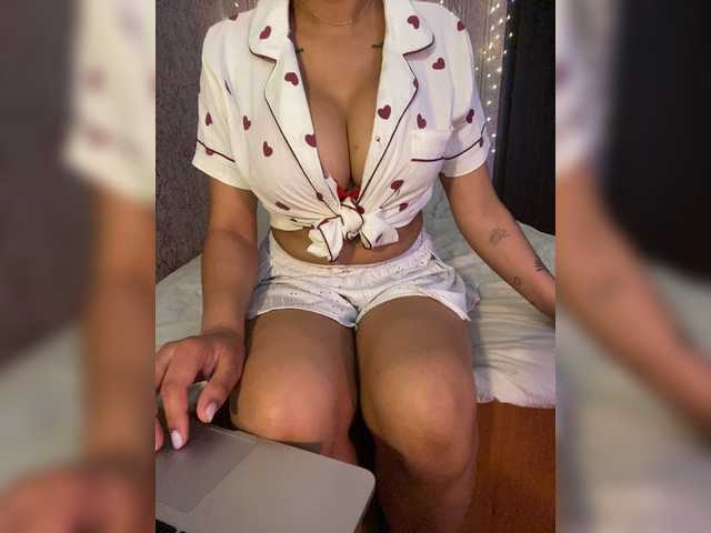 Lollypopp505 live cam on BongaCams