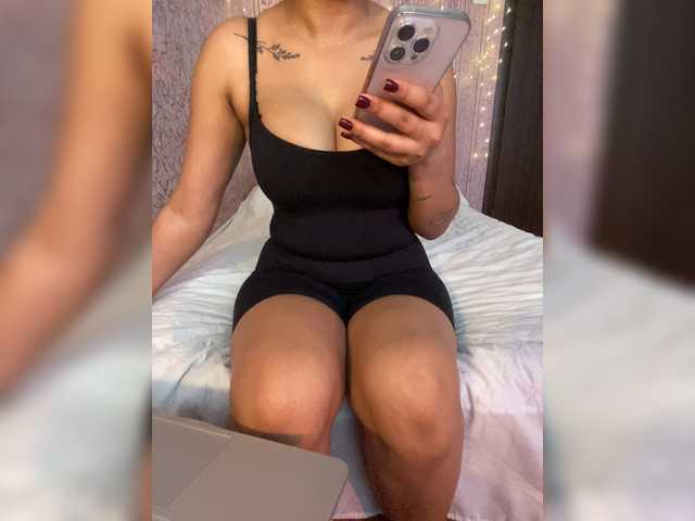 Lollypopp505 live cam on BongaCams