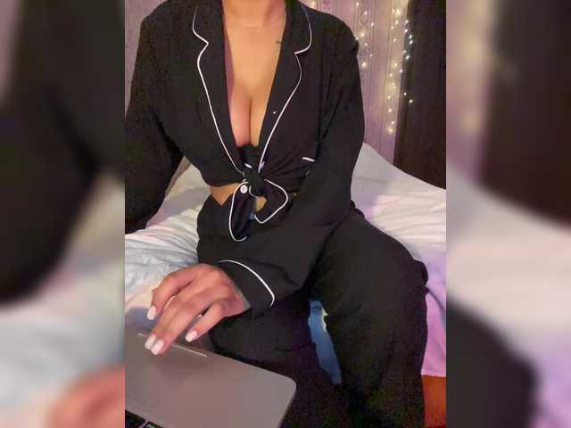 Lollypopp505's BongaCams show and profile