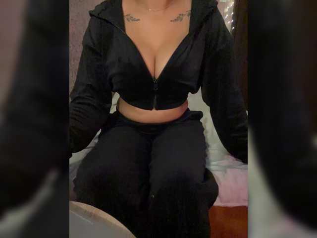 Lollypopp505 live cam on BongaCams