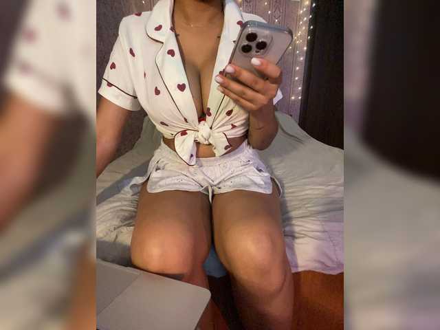 Lollypopp505 live cam on BongaCams
