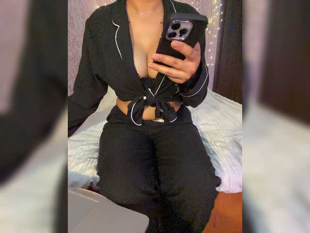 Lollypopp505 live cam on BongaCams