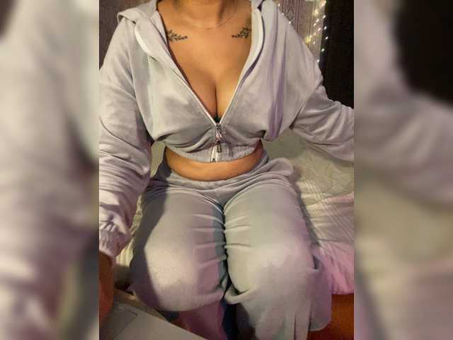 Lollypopp505 live cam on BongaCams