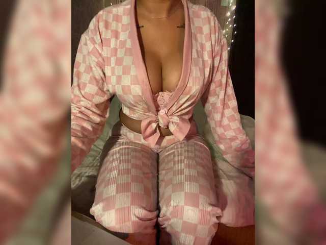 Lollypopp505 live cam on BongaCams