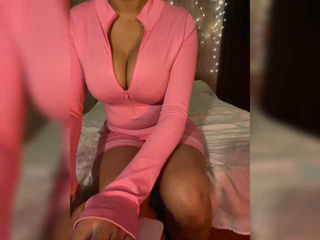 Lollypopp505 live cam on BongaCams