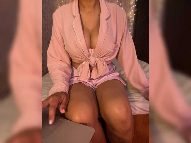 Lollypopp505 live cam on BongaCams