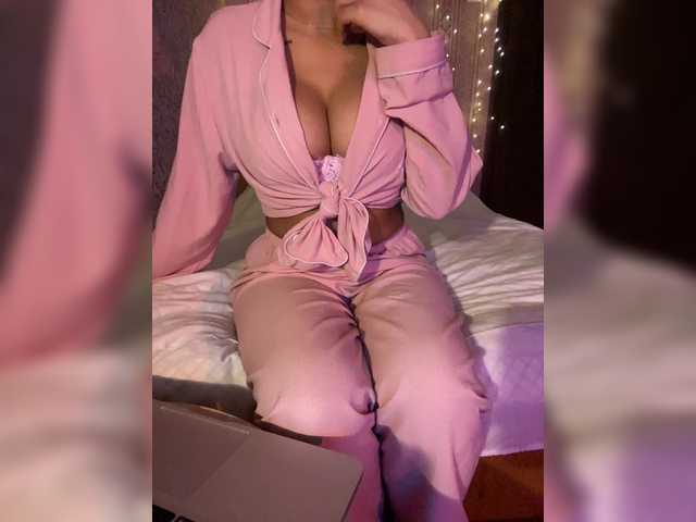 Lollypopp505's BongaCams show and profile