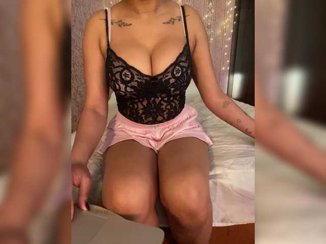 Lollypopp505 live cam on BongaCams